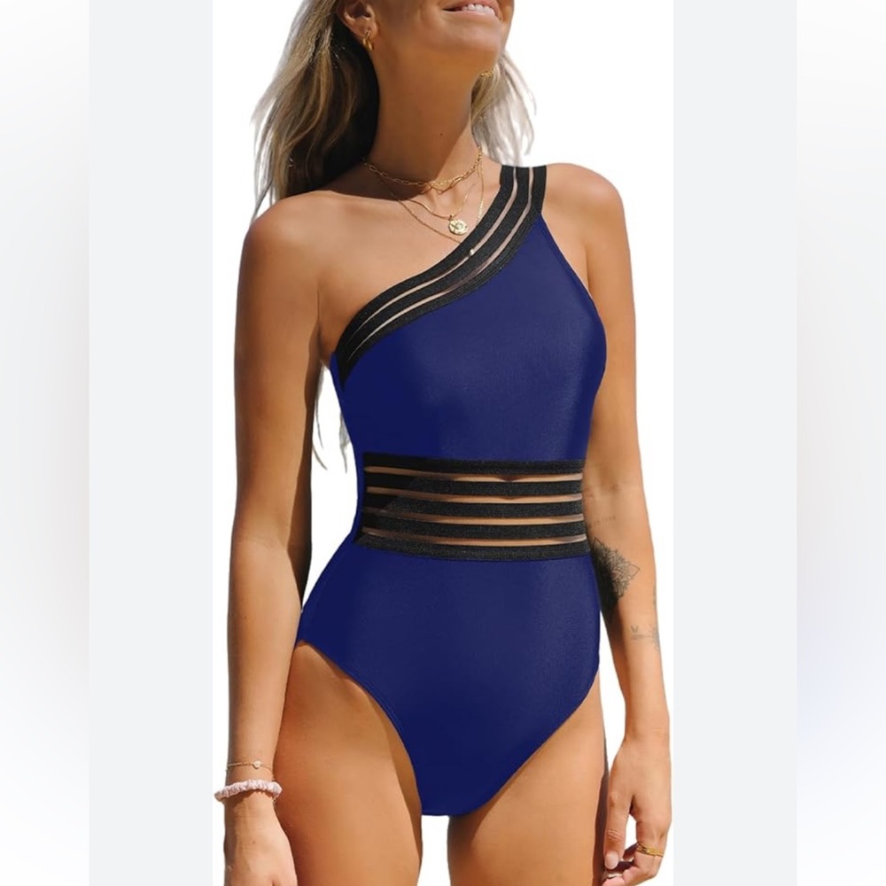NWT Woman’s One Piece One Shoulder Cutout Asymmetrical Swimsuit 🌴